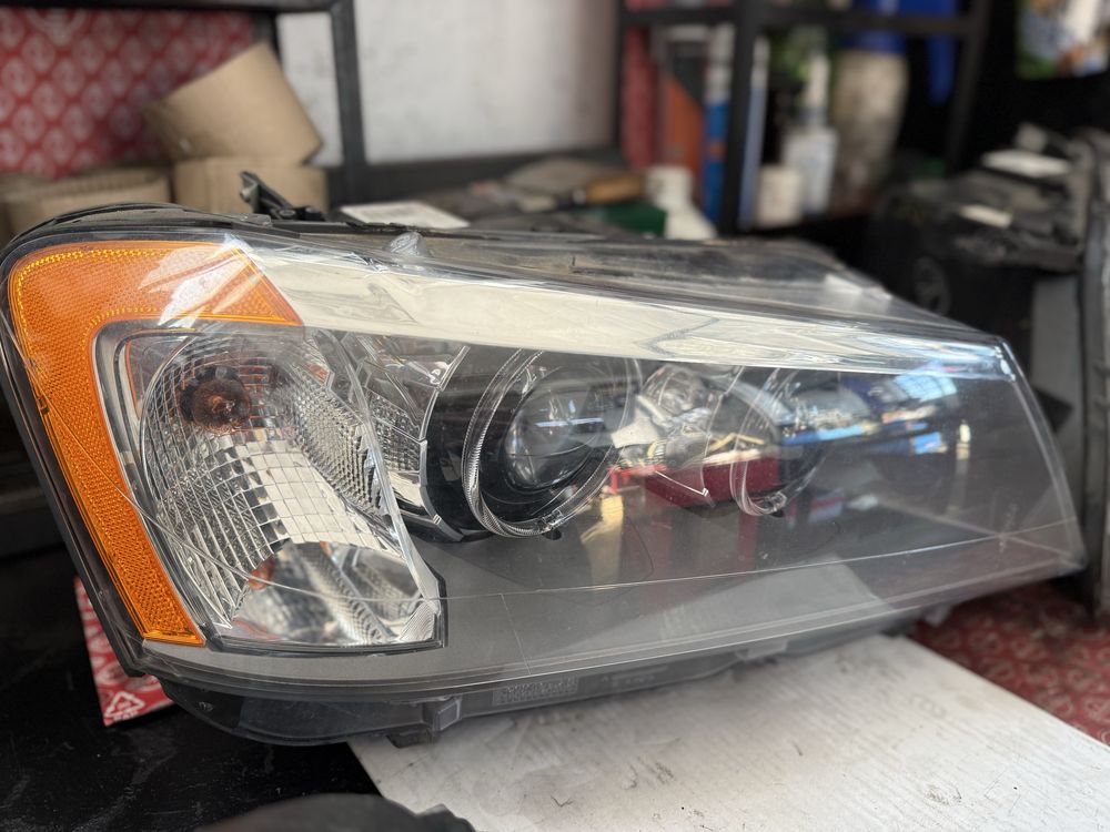 Фарове за BMW X3 F25 ксенон