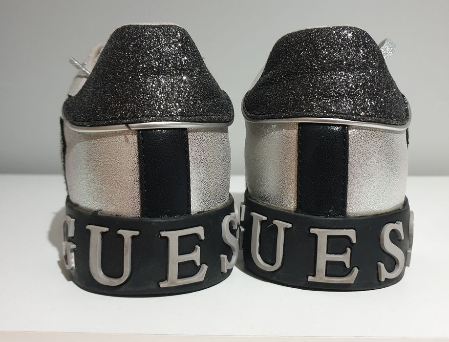 Обувки Guess оригинални сребърни и черни