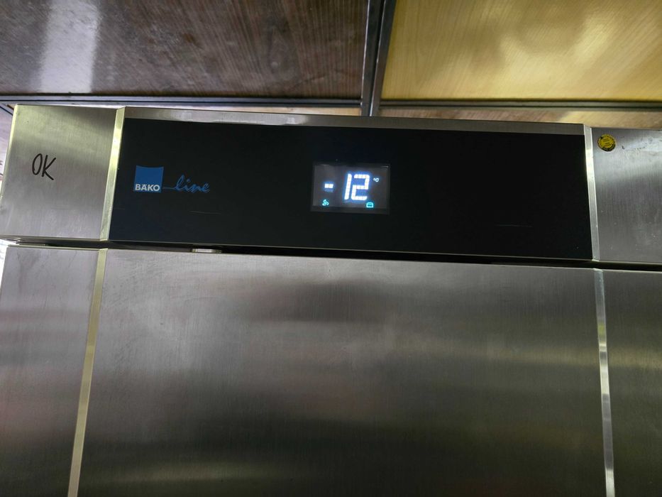 Frigider profesional inox Germania tavi 60x40 cm pentru 38 tavi !