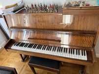 Pianina cu scaun