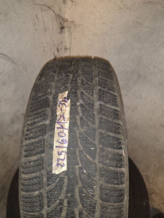 225 60 17 - 3 броя зимни