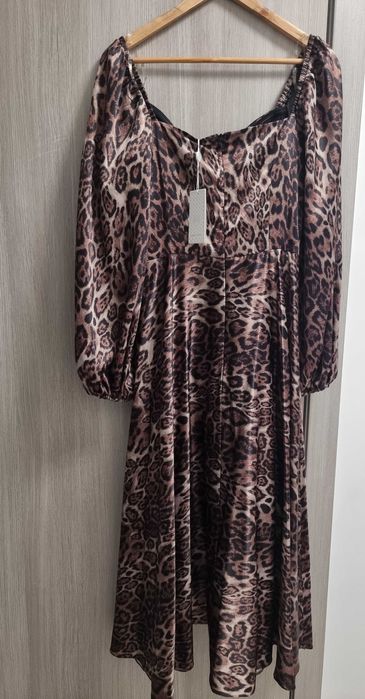 Vand rochie ocazie