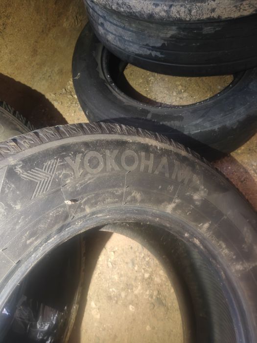 Шины зимние бу R 17  285/65/17
