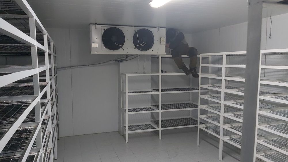 Холодило морозильные оборудывание.