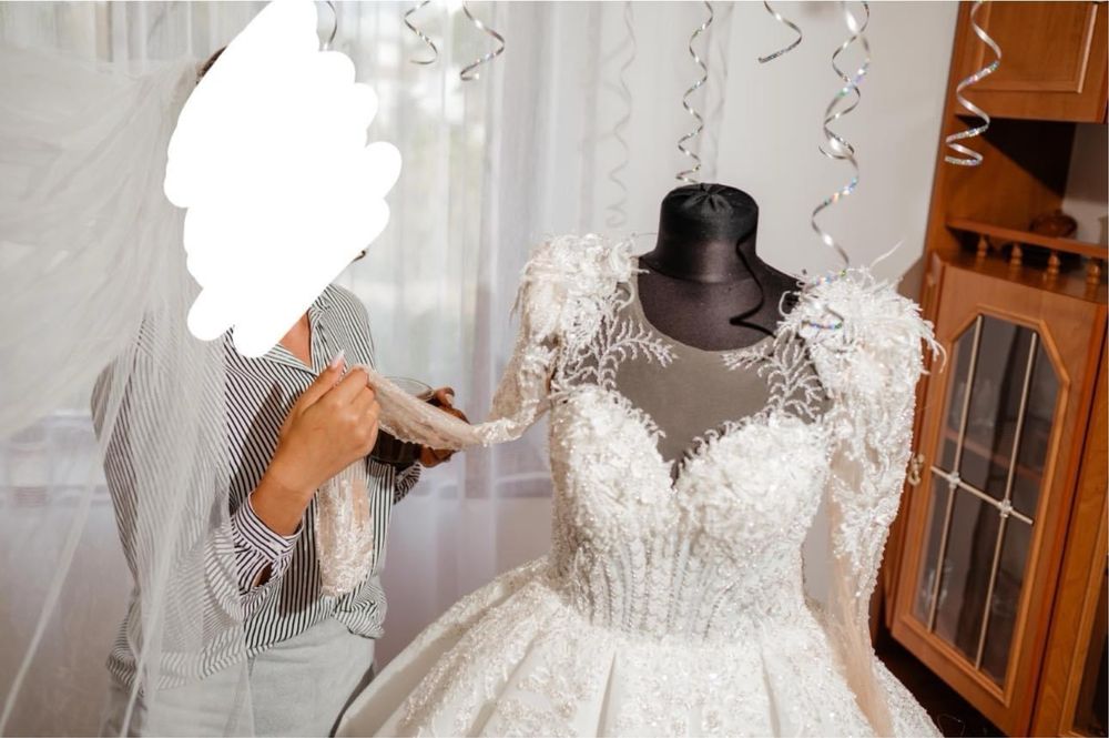 Rochie de mireasa !