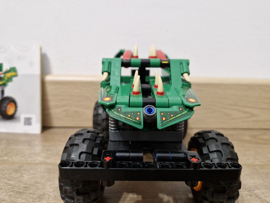 Lego technic  Monster Jam Dragon
