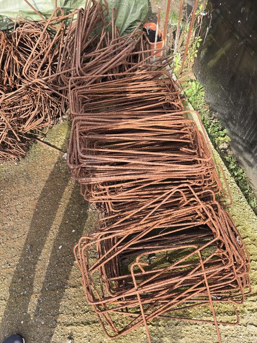 Bare de fier și etrieri