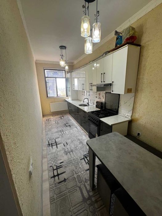 Farg'ona shahar kallinskiy massivda joylashgan xonadon