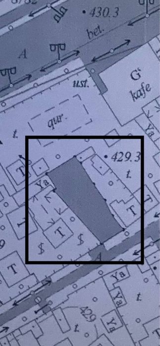 Продаю участок 4.4 сотки Бектемирский район есть старый дом 4 комнаты