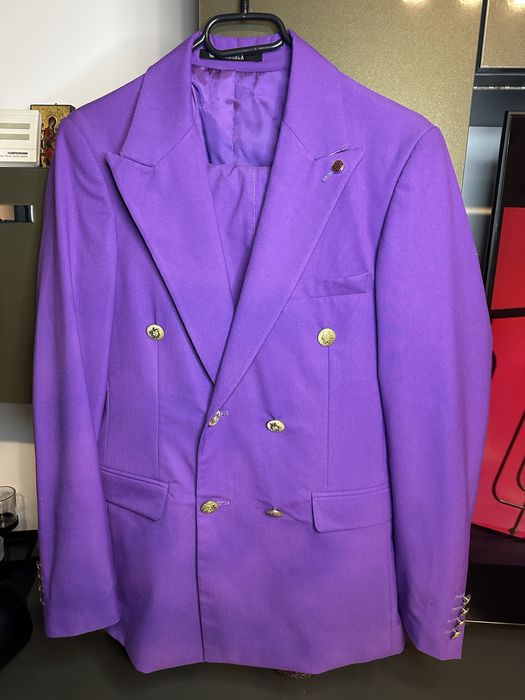 Vand costum sacou pantaloni inalitme 1,75,kg65 potrivire perfecta