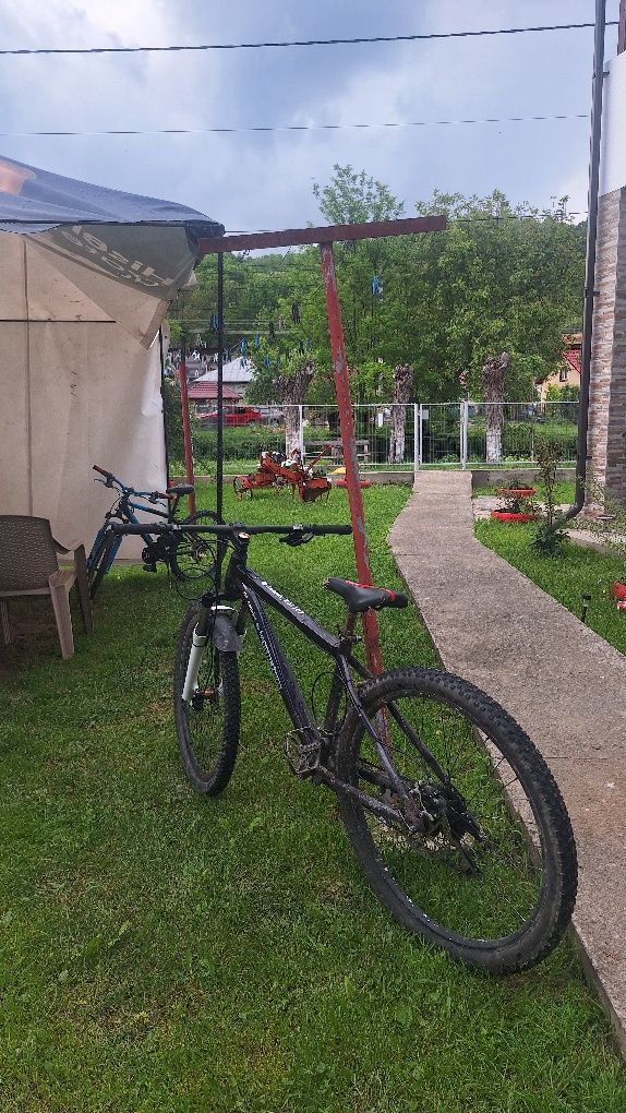 Vand/schimb  bicicletă Cannondale