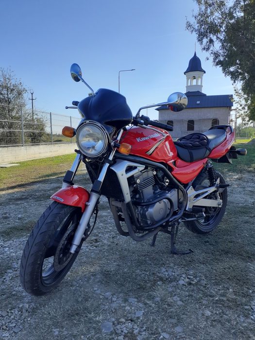 Se vinde kavasaki  er5 la doar 23 000 de km în creștere