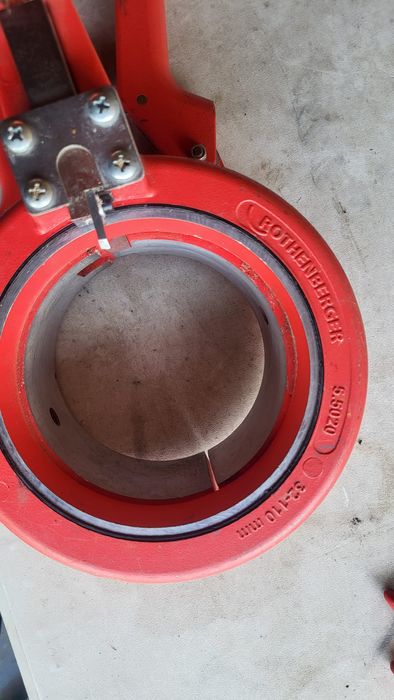 Masina profesionala de tăiat tevi Rothenberger