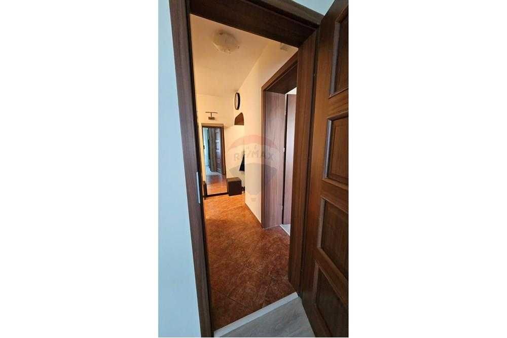 Продава се Тристаен апартамент в София, Витоша - 104 кв.м за 12 €/кв.м - Снимка #5