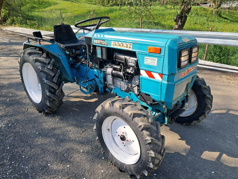 Tractoras Bertolini 33 cai 4x4