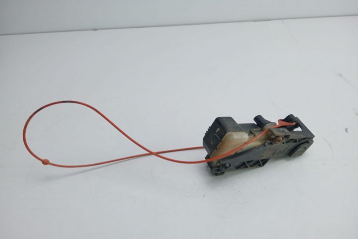 Motoras rezervor   A2048200072 Mercedes-Benz CLS-Class C218/X218 seri