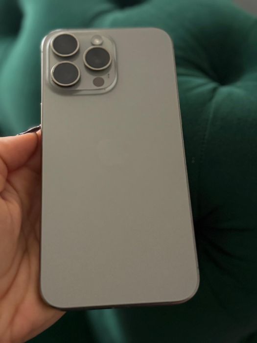 Vand iphone 15 pro max 256