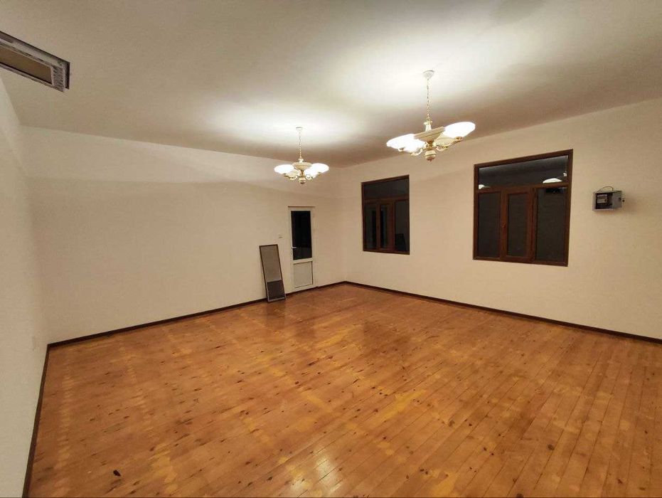 Buxoro shahar markazida 2 xonali office/joy arendaga beriladi