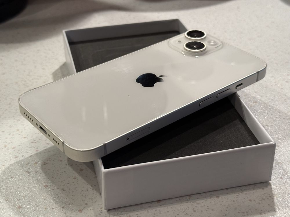 iPhone 14 256GB Бял – Перфектен, 100% Батерия!