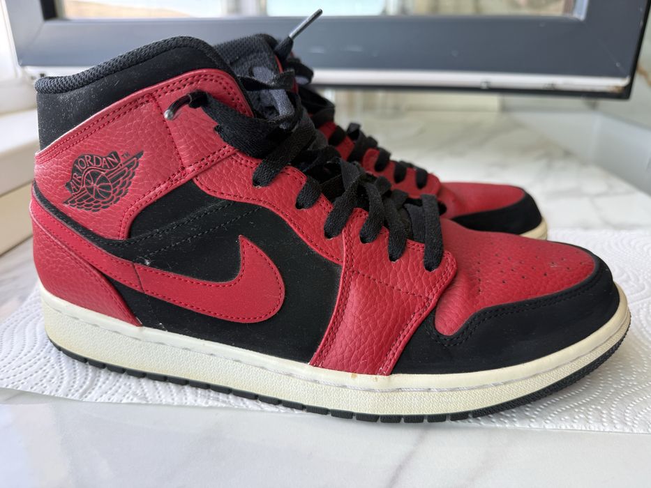 Nike Air Jordan 1 Mid / 44