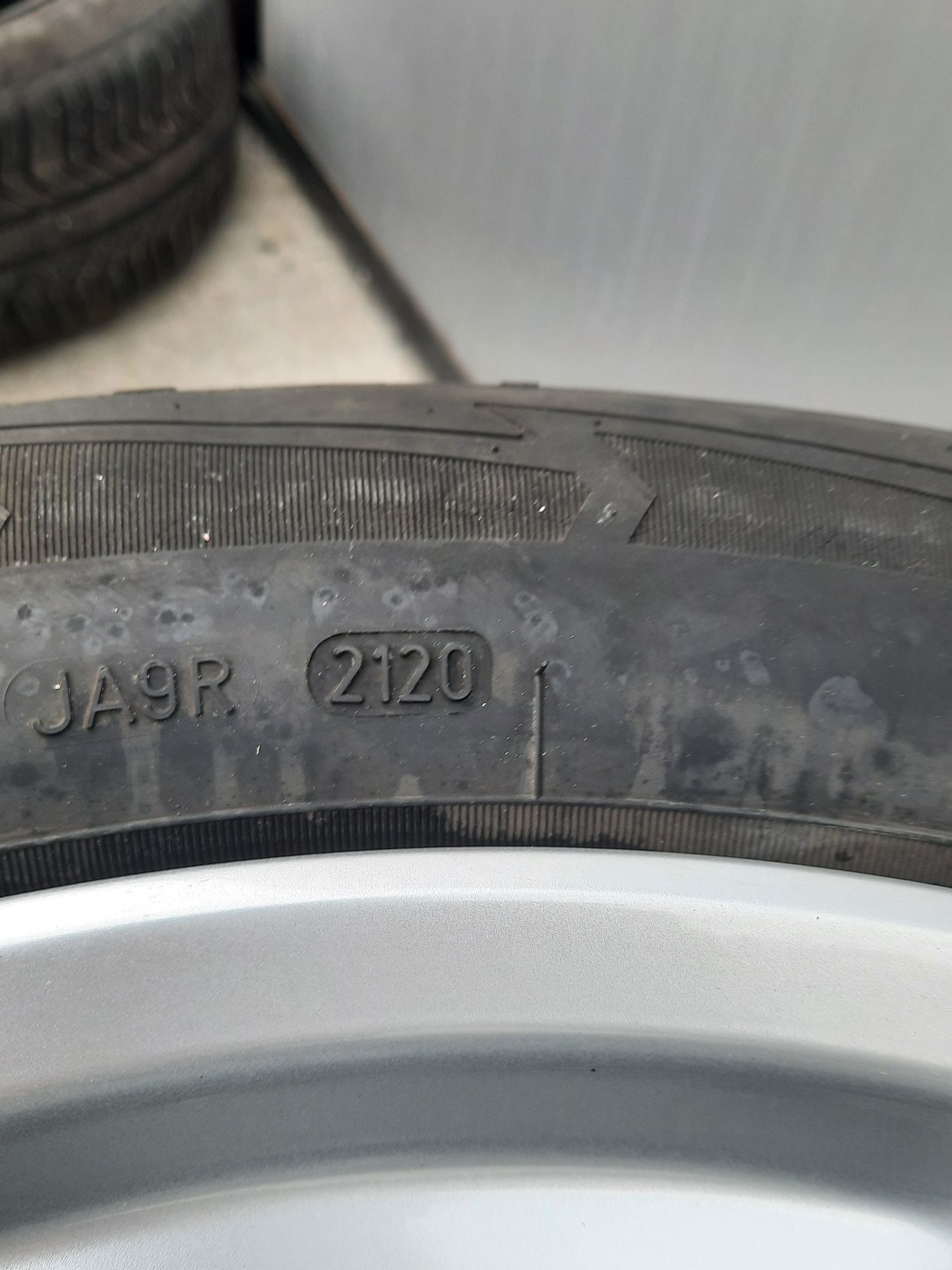 4 Броя 255/55/19 Goodyear 2x7,5mm 2x6,8mm 2020DOT