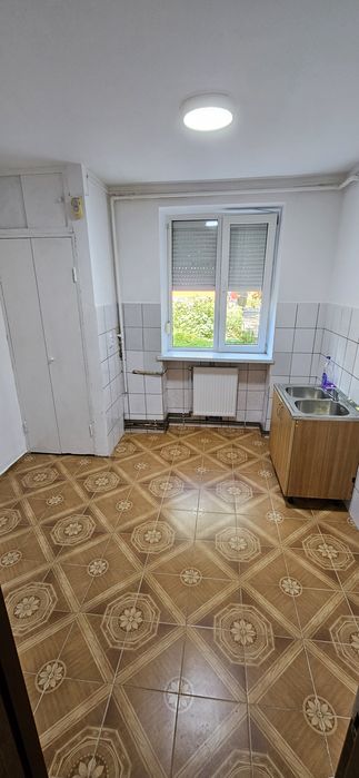 Proprietar vand apartament 2 camere