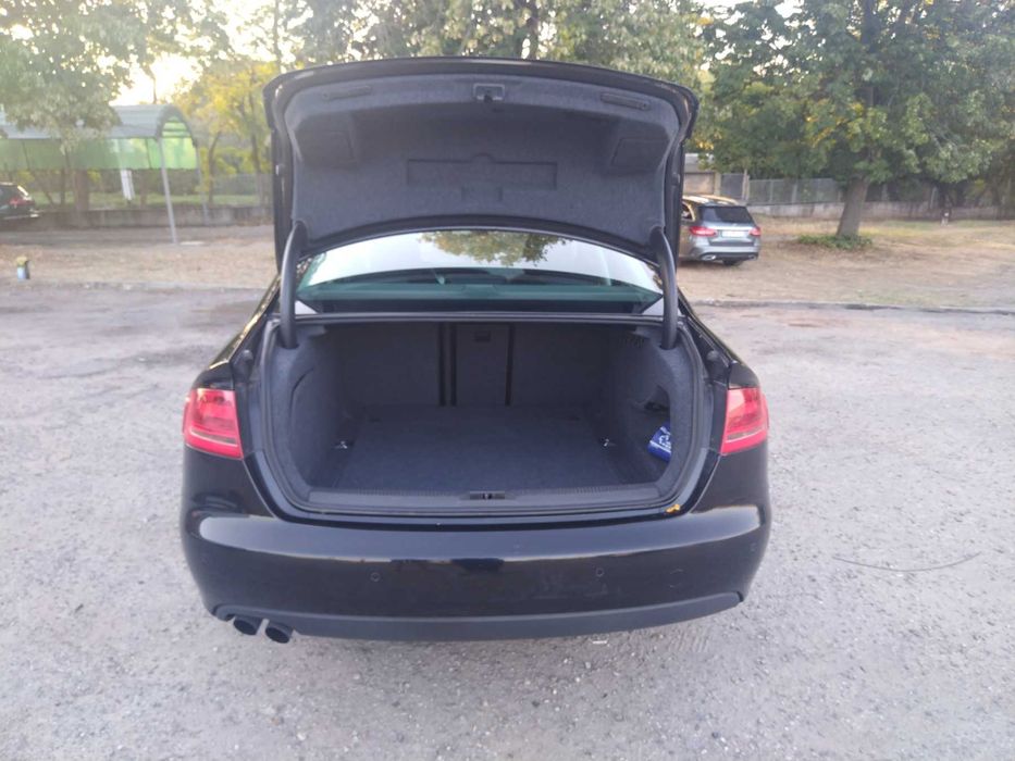 Audi A4 2,0 tdi 143 ps B8