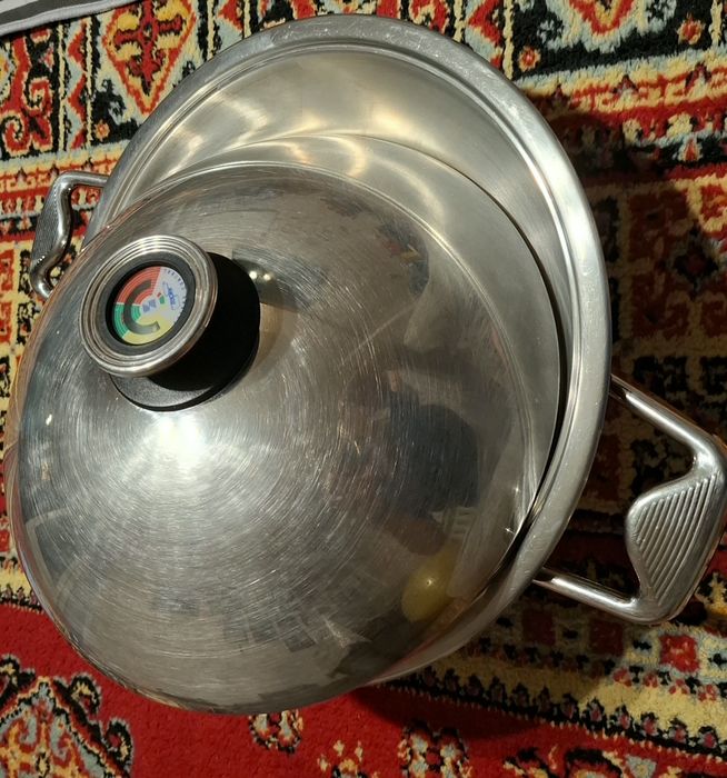 Продам малый казан от "Цептер".