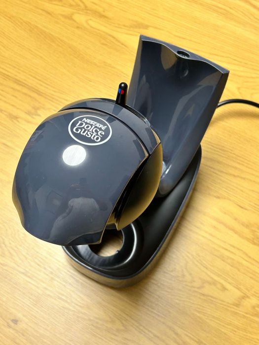 Aparat cafea capsule NESCAFÉ Dolce Gusto Krups – stare foarte bună