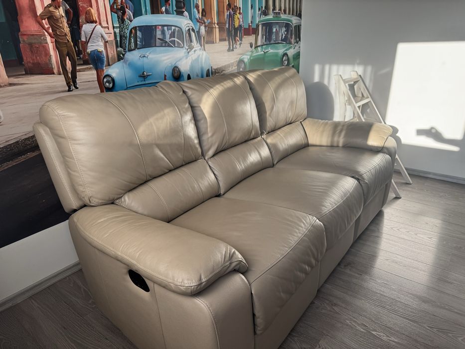 Canapea piele cu recliner