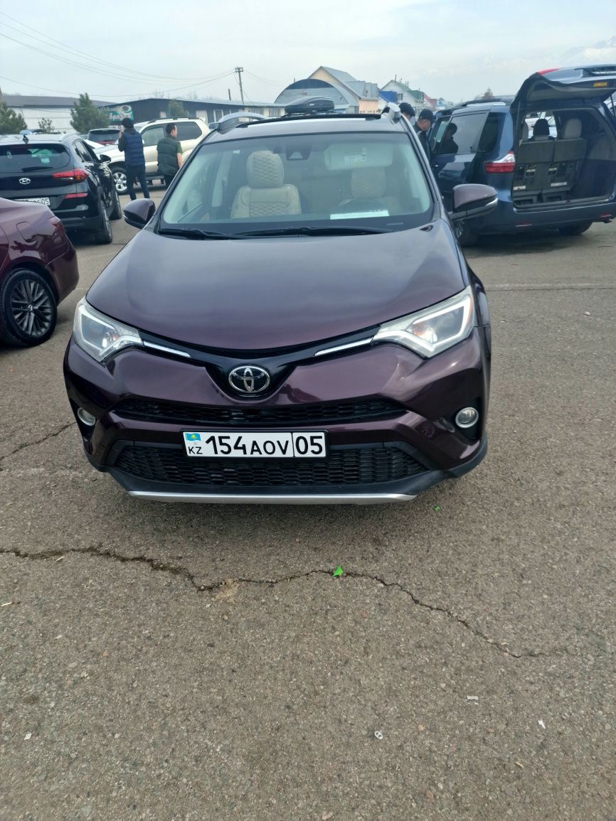 Tayota RAV 4 4 поколение