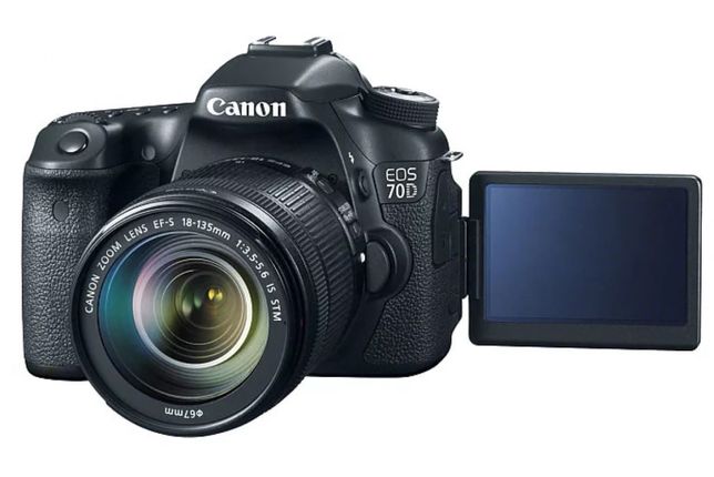 Фотоаппарат Canon EOS 70D KIT 18-135