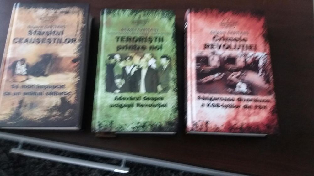 3 carti despre rvolutie