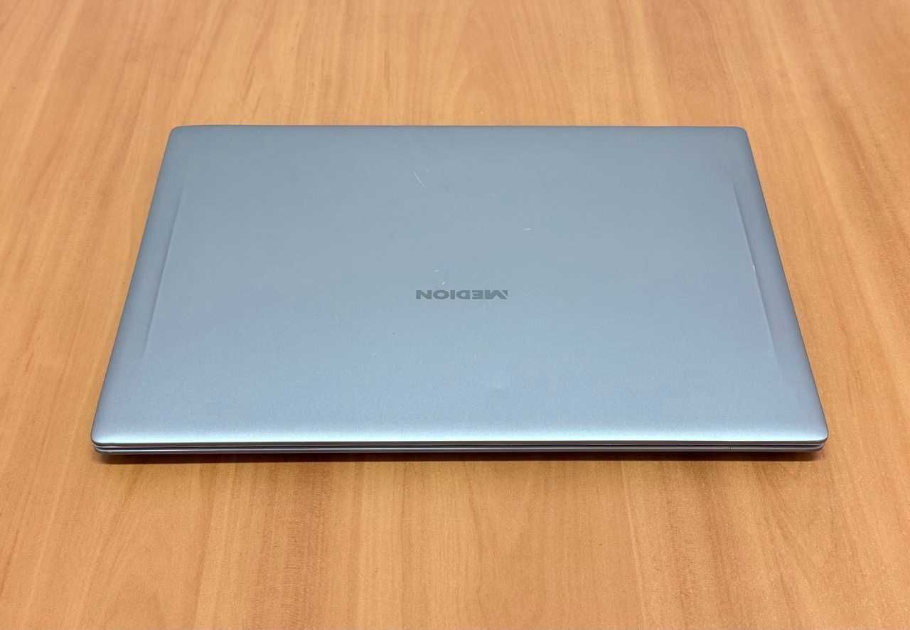 15.6' IPS FHD \ i7-8565U \ Medion Akoya S6445 \ 16GB RAM \ 256GB SSD