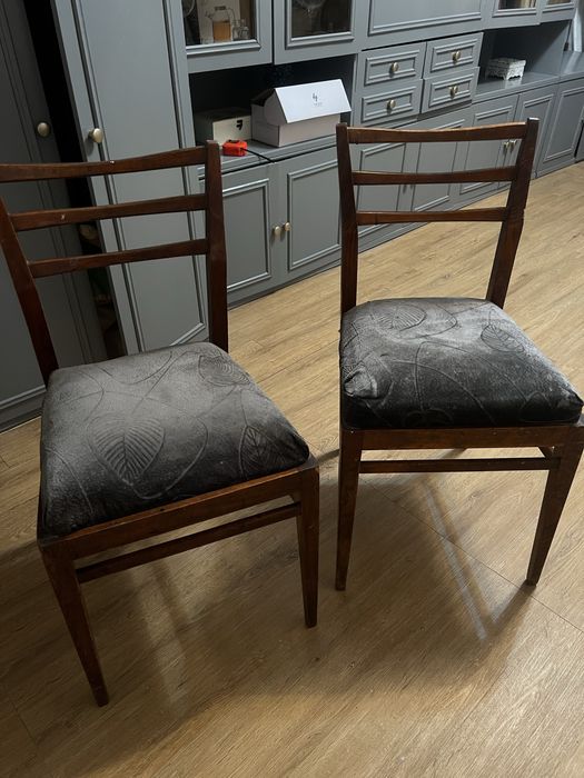 Стулья , 3 стула, из дерева