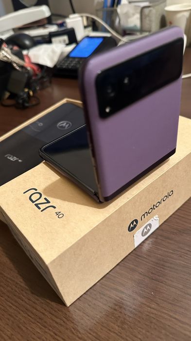Motorola razr 40