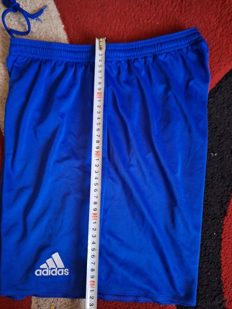 sort adidas XL ca nou, talie elastica,snur
