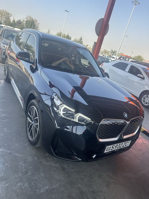 Bmw iX1 2024 yil 10000km