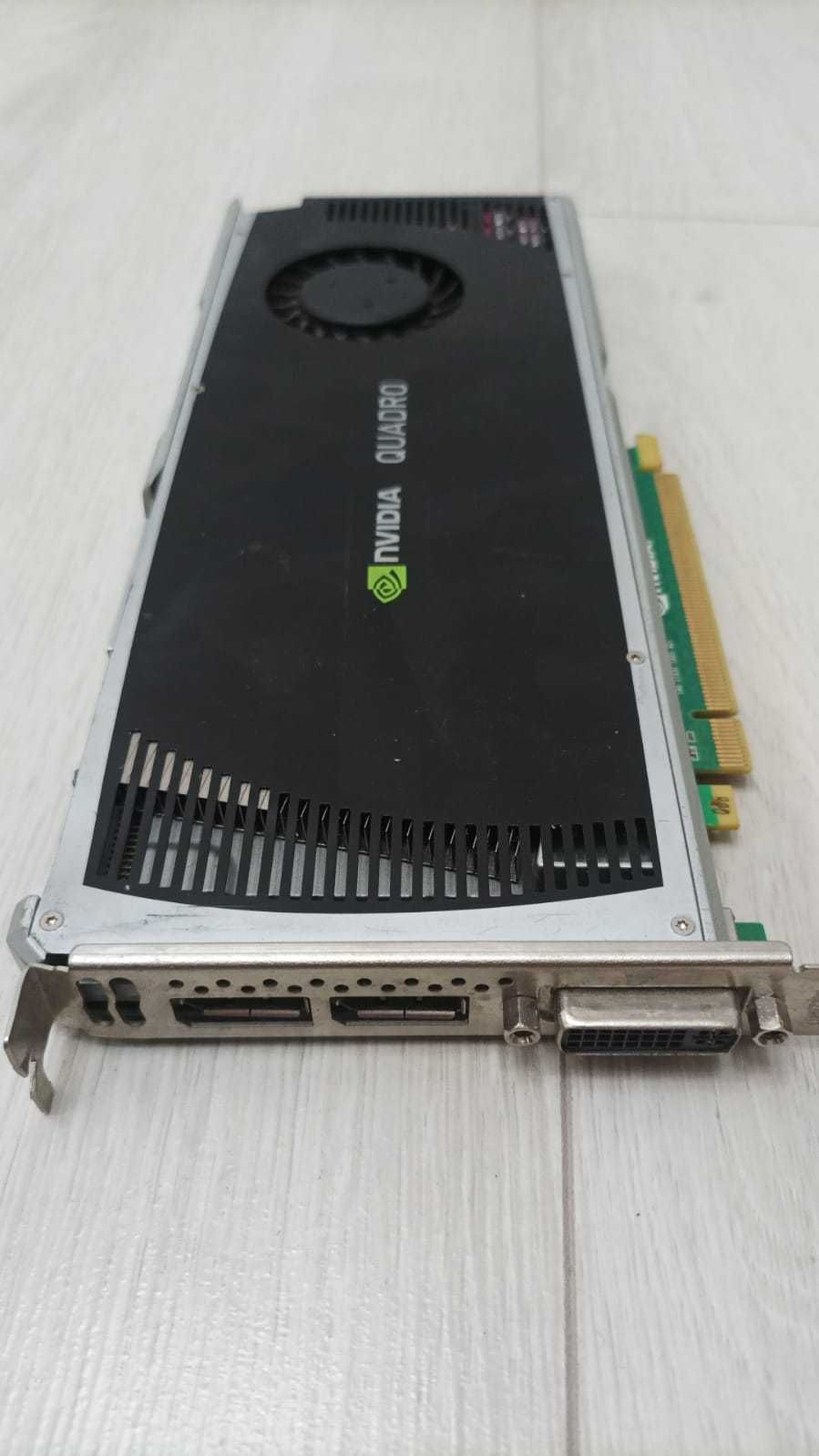 Продается видеокарта NVidia QUADRO 4000