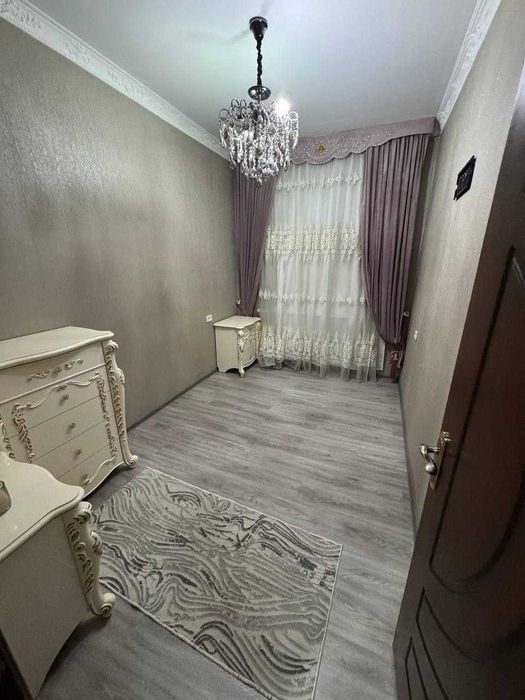 Продаётся квартира Юнусабад 19 2/5/5