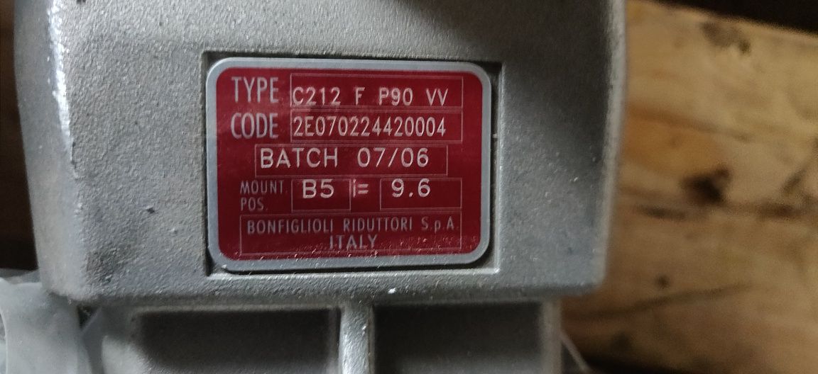 Motor electric trifazat, 1.5kW, 145rpm, 220/380V