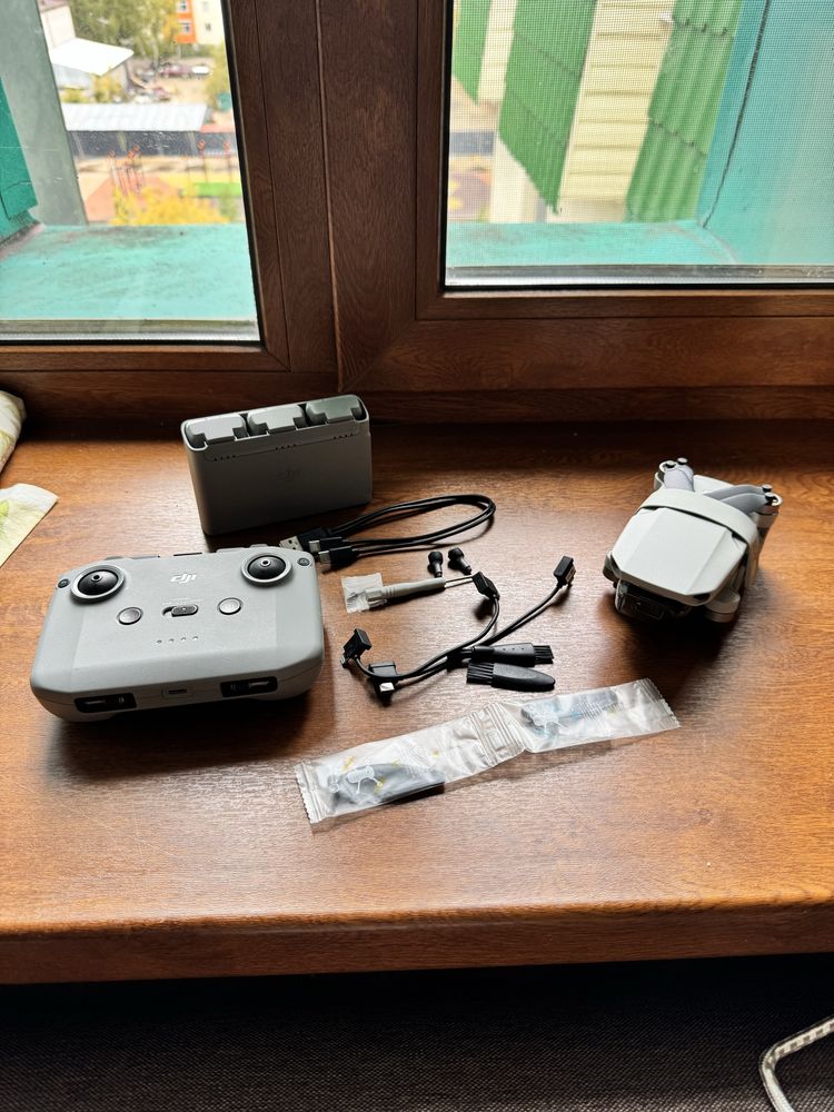 Дрон DJI mini 2 fly more combo