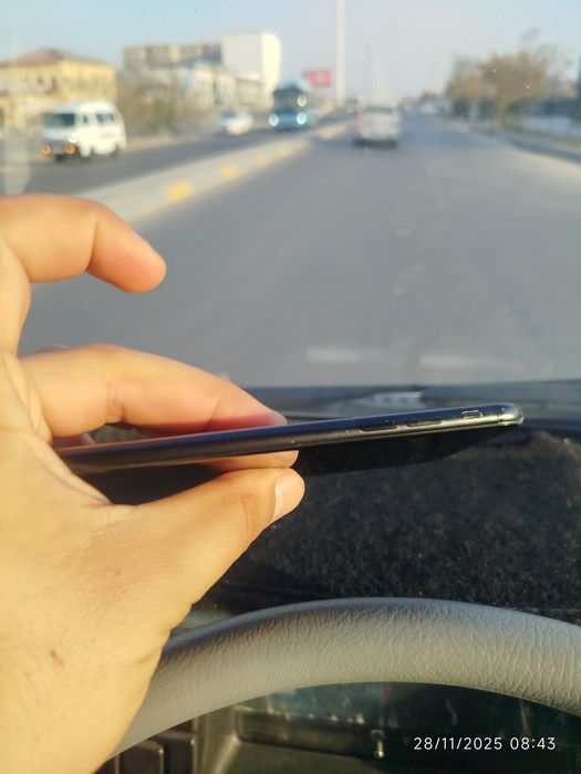 Iphone 7  ochilmagan ATP iwledi