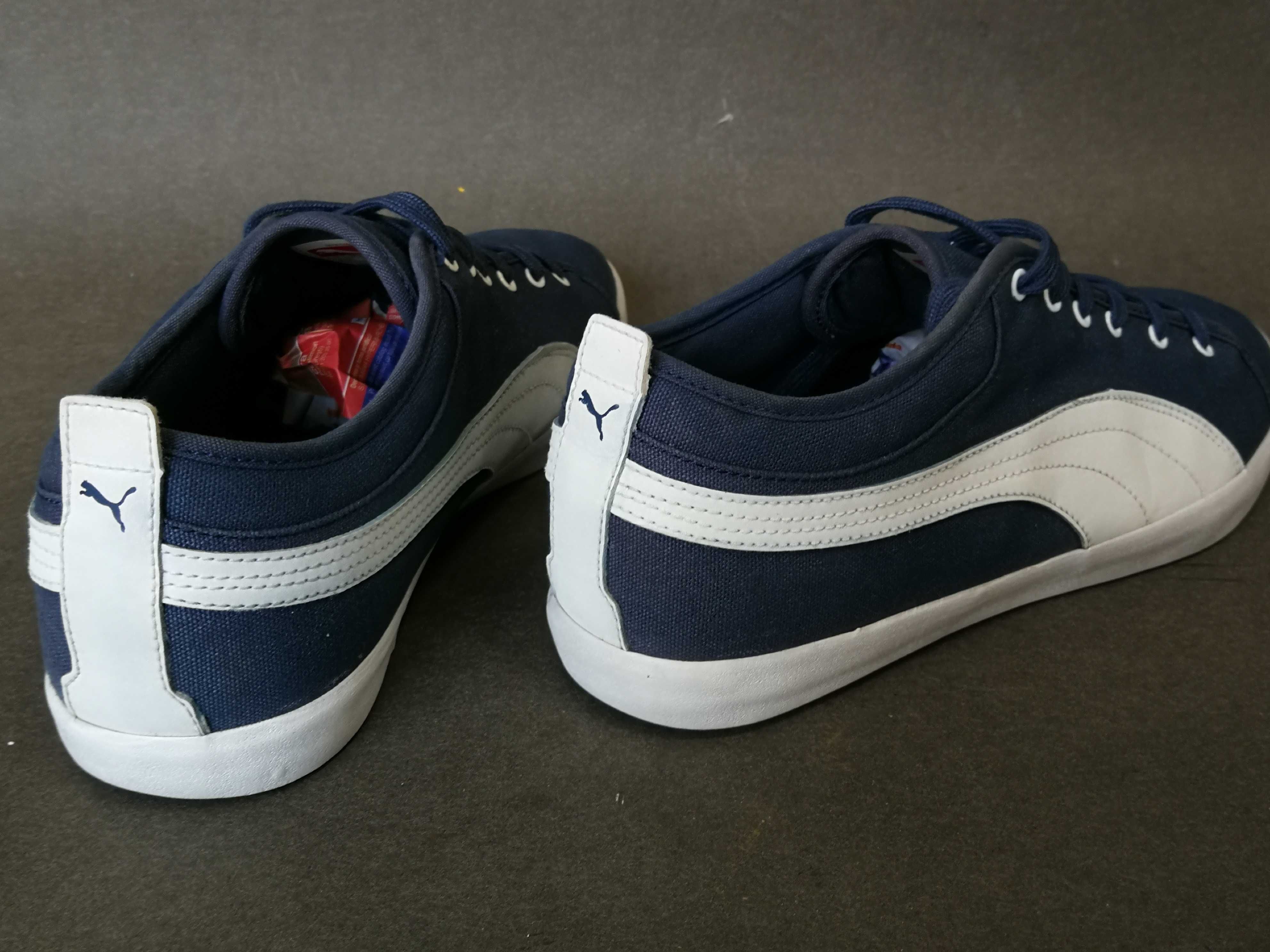 Tenisi adidasi barbati 42 43 PUMA tip CONVERSE - Indonesia  Ca NOI