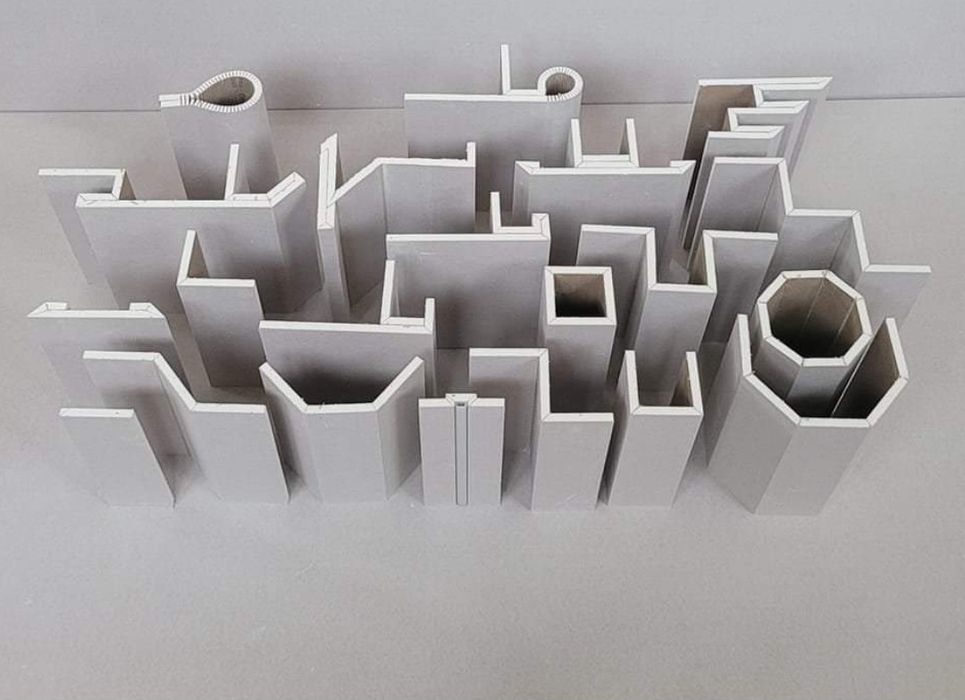 Execut lucrări de rigips si scafe prefabricate