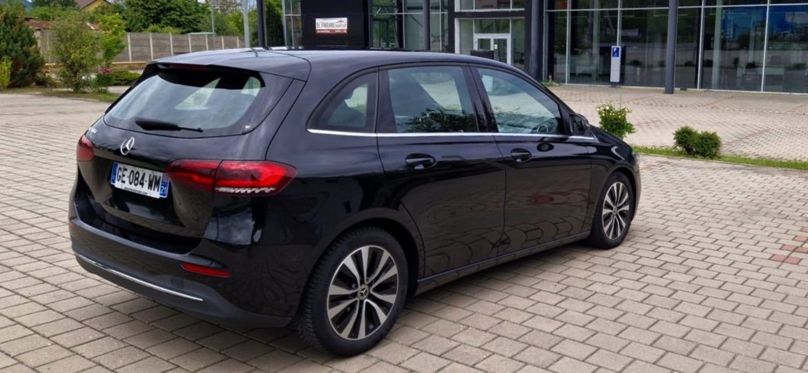 Mercedes B A class. 2022 2.0.automat .8+1 ..