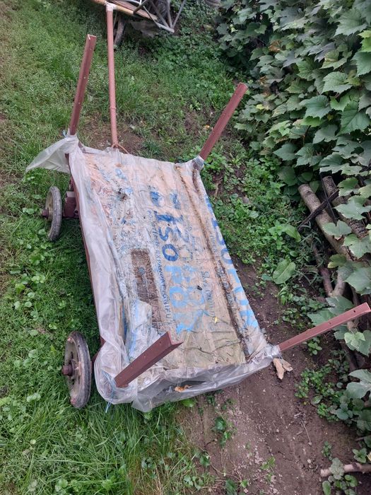 Carut pentru transport marfa