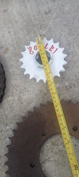 pinion 12b / lant pinion troliu balotiera utilaj