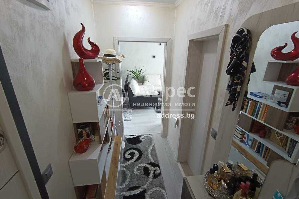 Продава се Двустаен апартамент в Разград, Освобождение - 63 кв.м за 1660 €/кв.м - Снимка #9