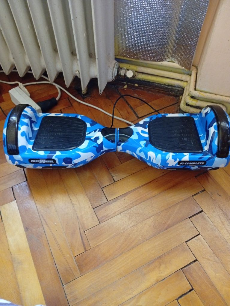 Vând hoverbord necesita baterie noua